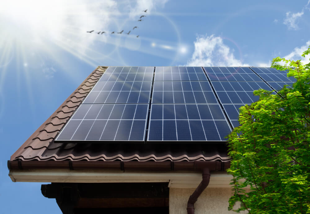 Solární panely na šikmé střeše
